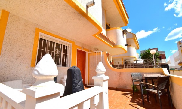 Sale - Town house -
Orihuela Costa - Playa Flamenca