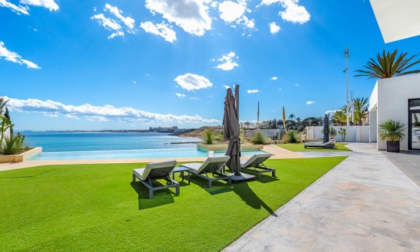 Sale - Detached Villa -
Orihuela Costa - Cabo Roig