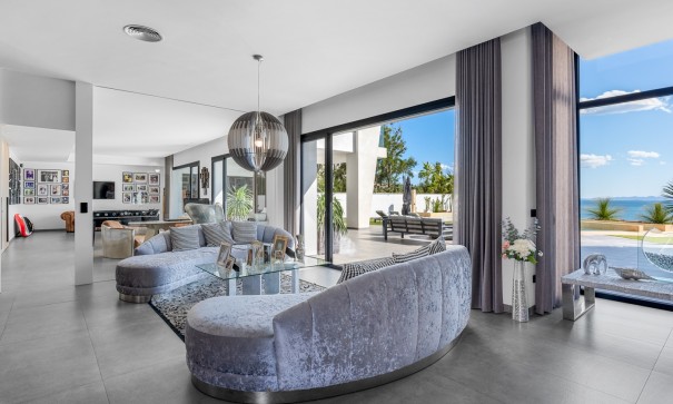 Sale - Detached Villa -
Orihuela Costa - Cabo Roig