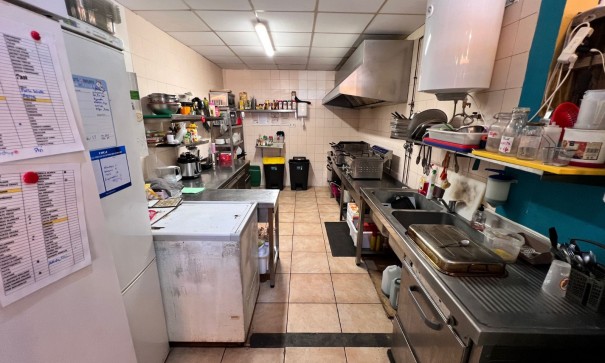 Revente - Commercial -
Guardamar del Segura - Guardamar - El Raso