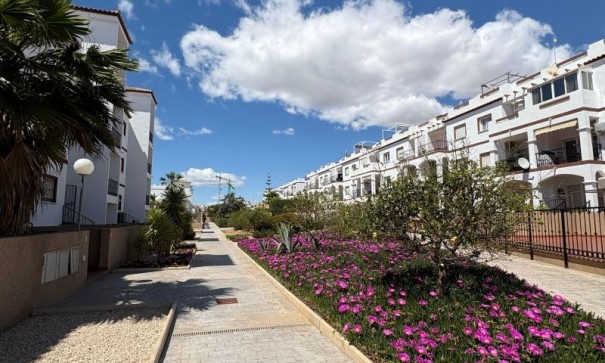 Herverkoop - Apartement Flat -
Orihuela Costa