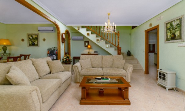 Sale - Detached Villa -
Torrevieja - Los altos