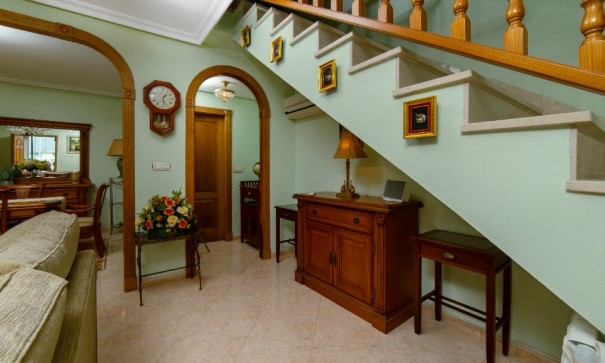 Sale - Detached Villa -
Torrevieja - Los altos