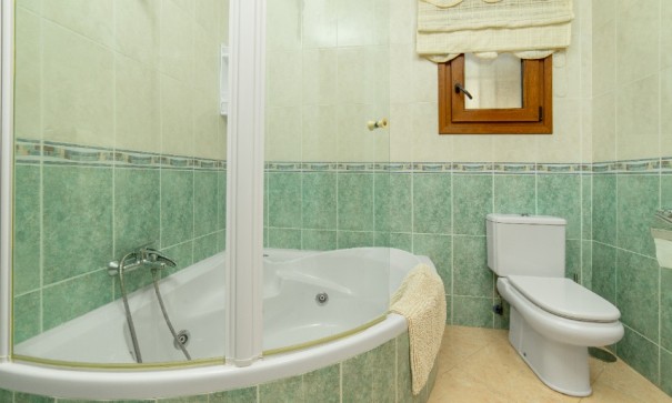 Sale - Detached Villa -
Torrevieja - Los altos