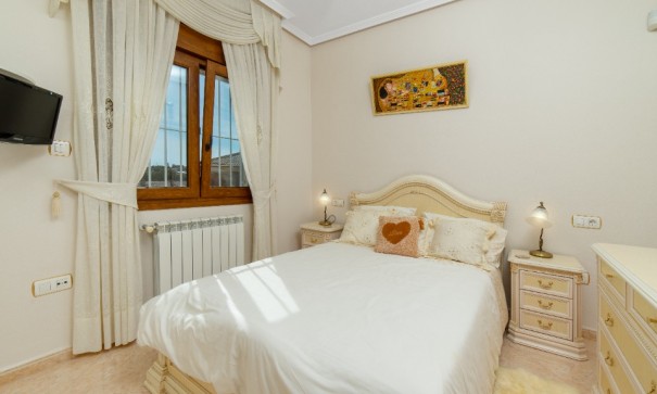 Sale - Detached Villa -
Torrevieja - Los altos