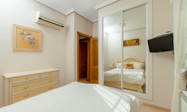 Sale - Detached Villa -
Torrevieja - Los altos