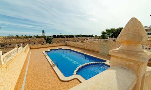 Sale - Detached Villa -
Torrevieja - Los altos
