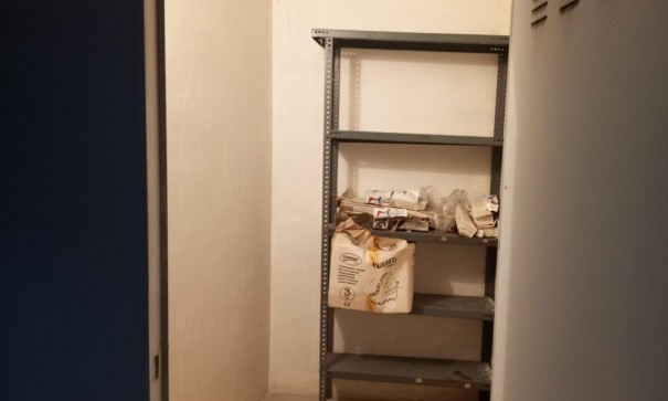 Sale - Garage -
Torrevieja - La Mata