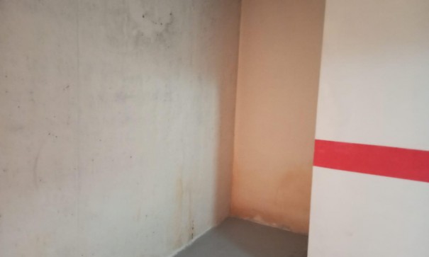 Sale - Garage -
Torrevieja - La Mata