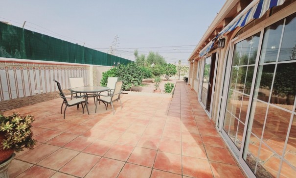 Revente - Villa Individuelle -
Torrevieja - La Siesta - El Salado - Torreta