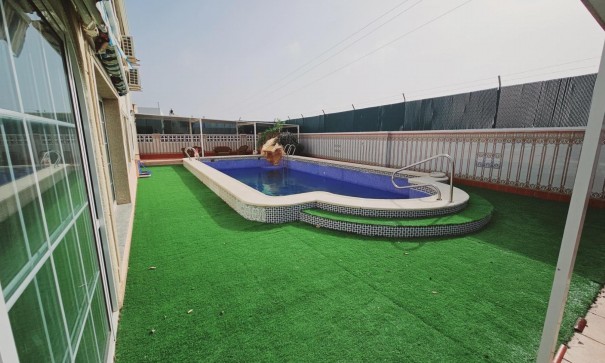 Revente - Villa Individuelle -
Torrevieja - La Siesta - El Salado - Torreta