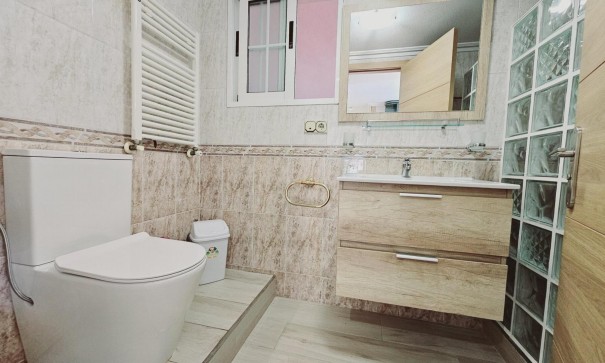 Revente - Villa Individuelle -
Torrevieja - La Siesta - El Salado - Torreta