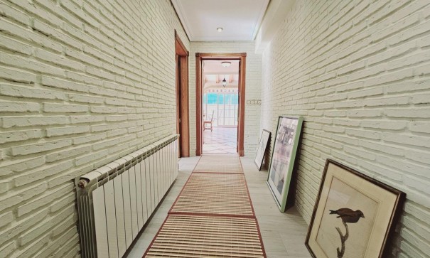 Revente - Villa Individuelle -
Torrevieja - La Siesta - El Salado - Torreta