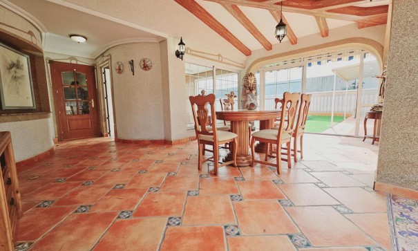 Revente - Villa Individuelle -
Torrevieja - La Siesta - El Salado - Torreta