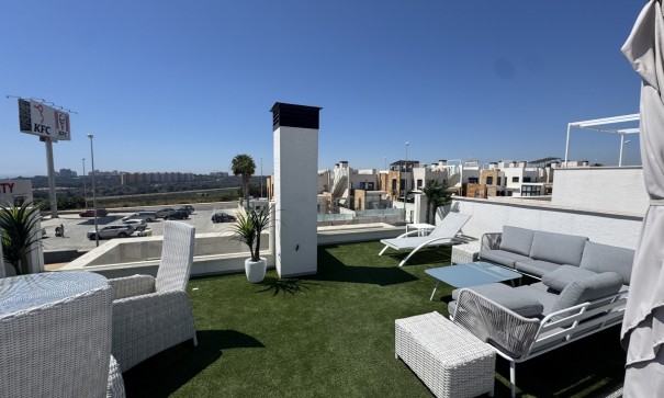 Sale - Detached Villa -
Lomas de Cabo Roig