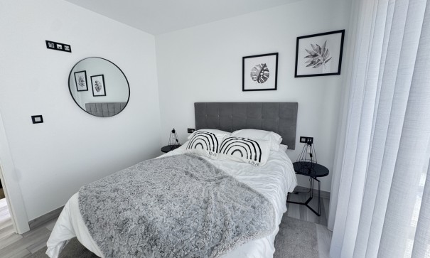 Sale - Detached Villa -
Lomas de Cabo Roig