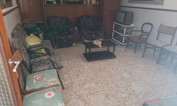 Videresalg - Finca landejendom -
Yecla