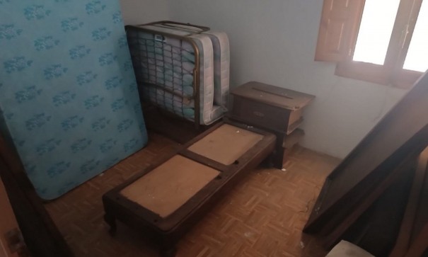 Videresalg - Finca landejendom -
Yecla