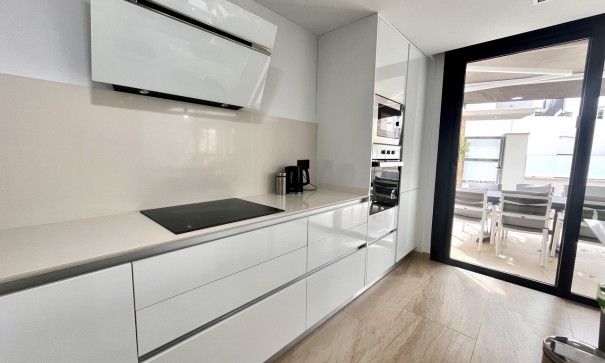 Återförsäljning - Fristående villa -
Villamartín