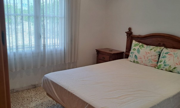 Herverkoop - Finca Landelijk pand -
Novelda