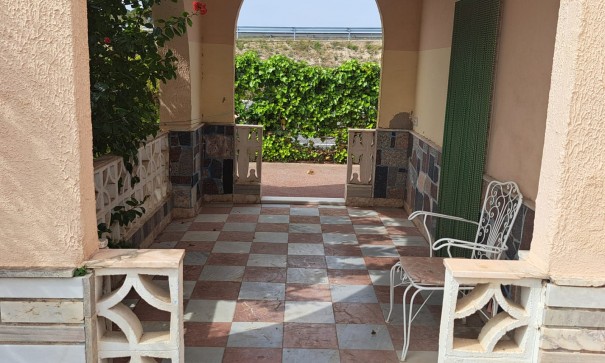 Herverkoop - Finca Landelijk pand -
Novelda