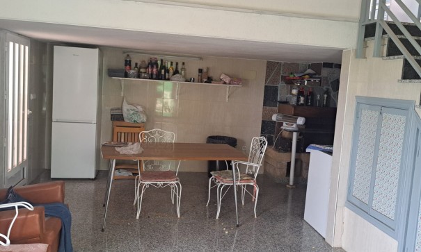 Herverkoop - Finca Landelijk pand -
Novelda