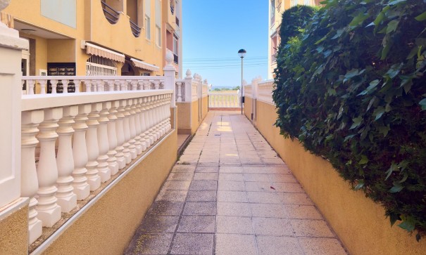 Videresalg - Lejlighed lejlighed -
Torrevieja - La Mata pueblo