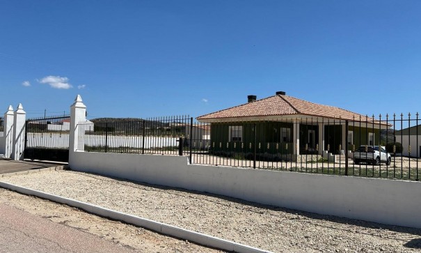 Venta - Chalet Independiente -
Torre del Rico - Torre Del Rico