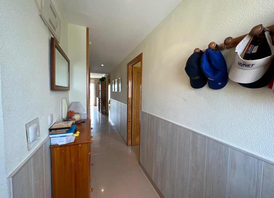 Revente - Appartement -
Guardamar del Segura - Puerto