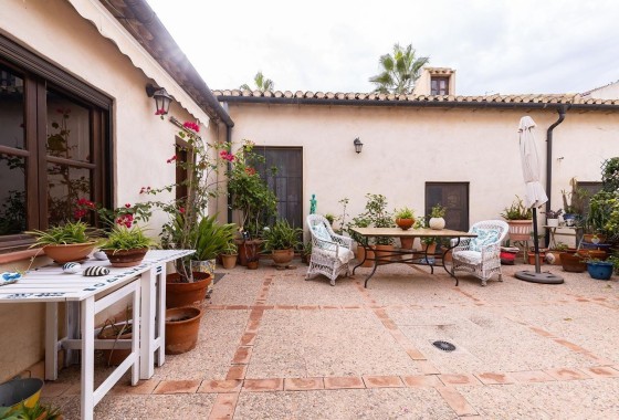 Revente - Maison de ville -
Los Martinez Del Puerto - Los Martínez del Puerto