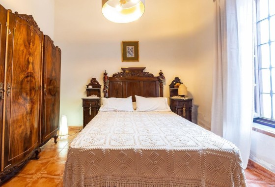 Revente - Maison de ville -
Los Martinez Del Puerto - Los Martínez del Puerto