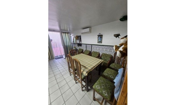 Videresalg - Byhus -
Los Alcazares