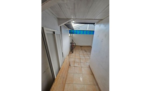 Videresalg - Byhus -
Los Alcazares