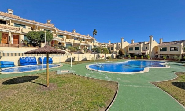 Sprzedaż - Willa w zabudowie bliźniaczej -
Orihuela Costa - 0