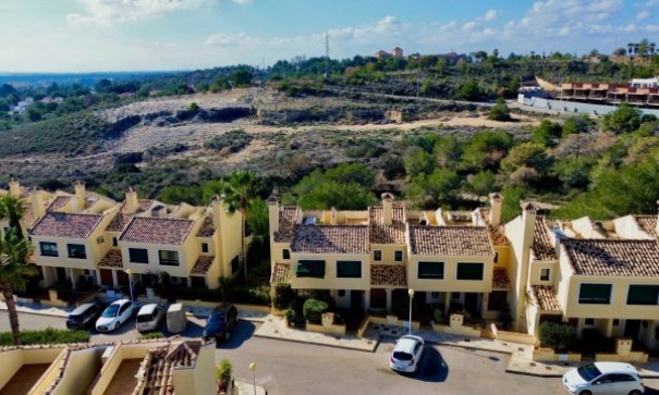 Sprzedaż - Willa w zabudowie bliźniaczej -
Orihuela Costa - 0