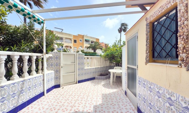 Återförsäljning - Lägenhet lägenhet -
Torrevieja - Torreblanca