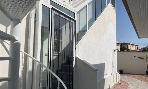 Sale - Detached Villa -
Torrevieja - San Luis