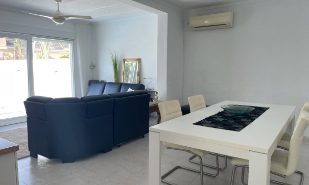 Sale - Detached Villa -
Torrevieja - San Luis