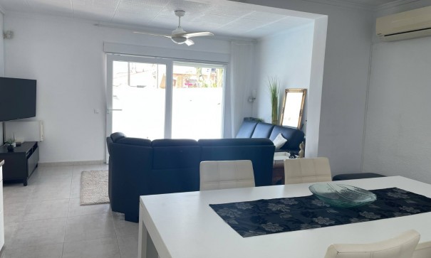 Sale - Detached Villa -
Torrevieja - San Luis