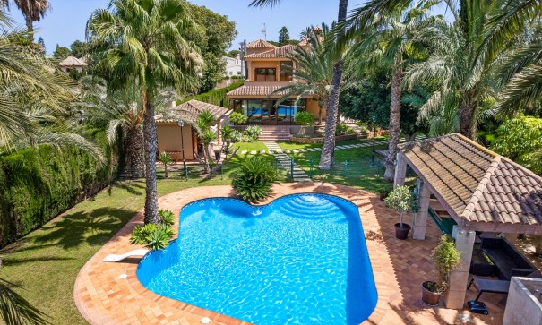 Återförsäljning - Fristående villa -
Elche - Elche/Elx