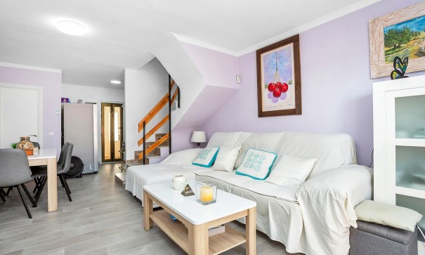 Återförsäljning - Radhus -
Torrevieja - Aguas nuevas 1