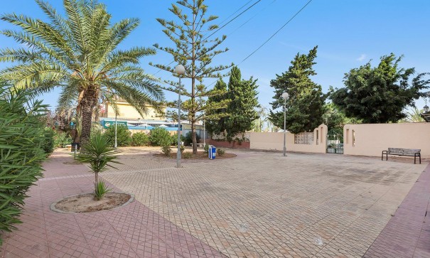 Återförsäljning - Radhus -
Torrevieja - Aguas nuevas 1