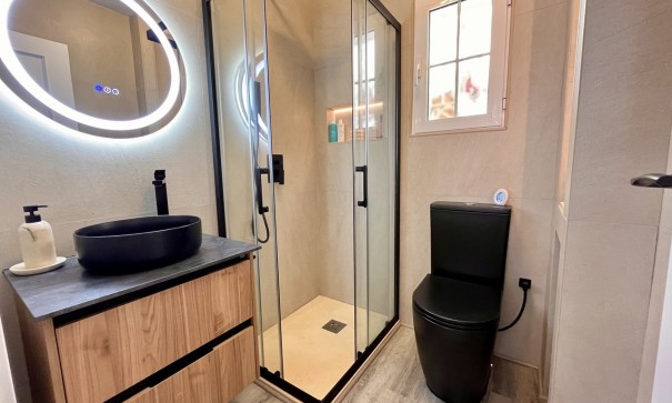 Venta - Casa de pueblo -
Villamartín