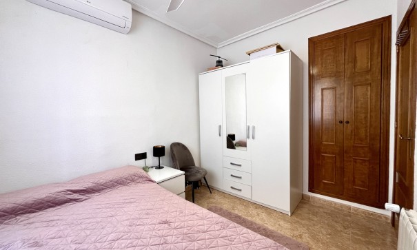 Venta - Casa de pueblo -
Villamartín