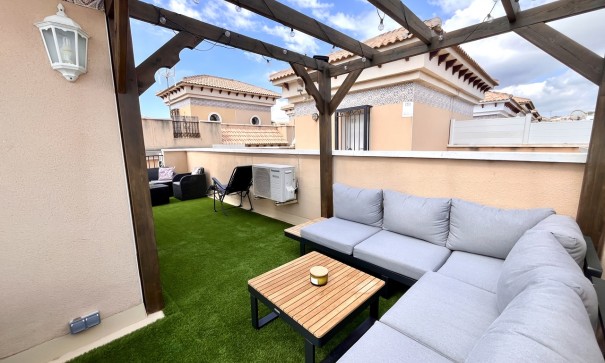 Venta - Casa de pueblo -
Villamartín