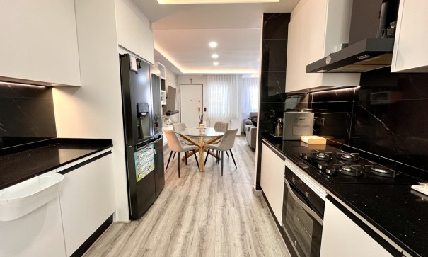 Venta - Casa de pueblo -
Villamartín