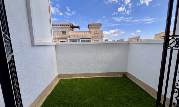 Venta - Casa de pueblo -
Villamartín