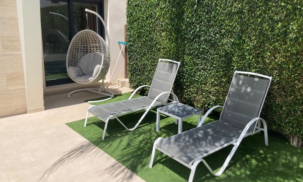 Återförsäljning - Villa i parhus -
Pilar de la Horadada