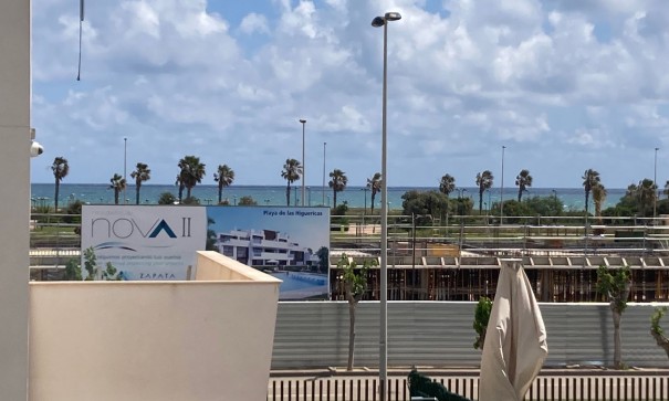 Återförsäljning - Villa i parhus -
Pilar de la Horadada