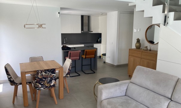 Återförsäljning - Villa i parhus -
Pilar de la Horadada